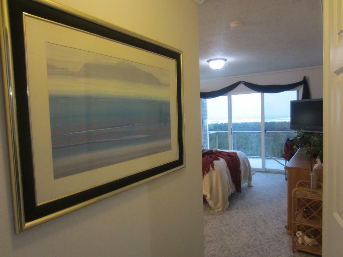 AMAZING SEAVIEW SPACIOUS CONDO WITH an AMAZING VIEW!!! Exterior foto